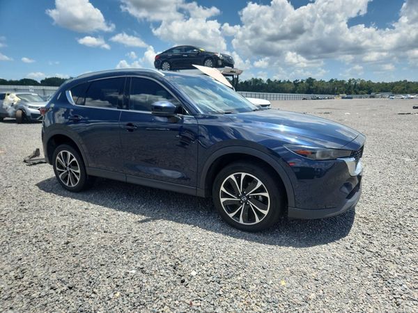 2022 MAZDA CX-5 Premium Package