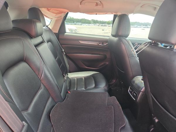 2022 MAZDA CX-5 Premium Package