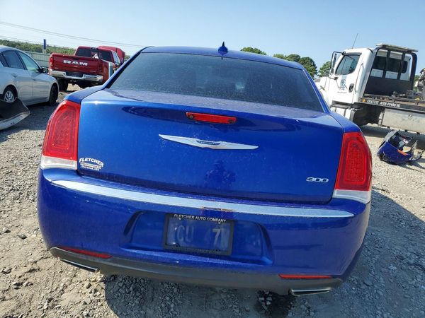 2019 CHRYSLER 300