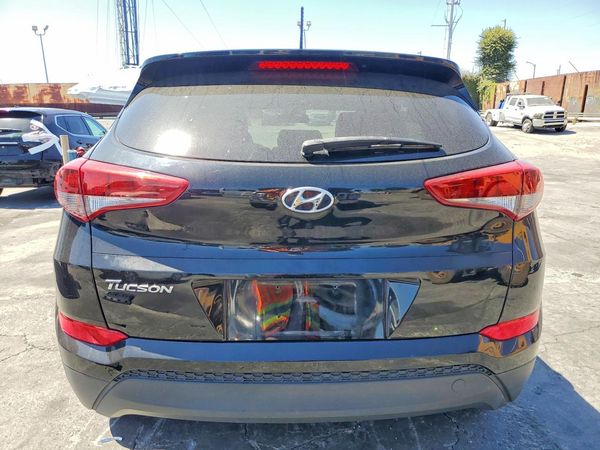 2018 HYUNDAI TUCSON SE Standard