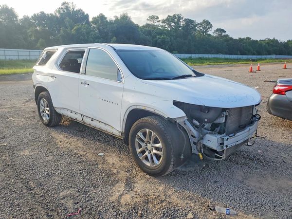 2018 CHEVROLET TRAVERSE LS — Passenger 3/4
