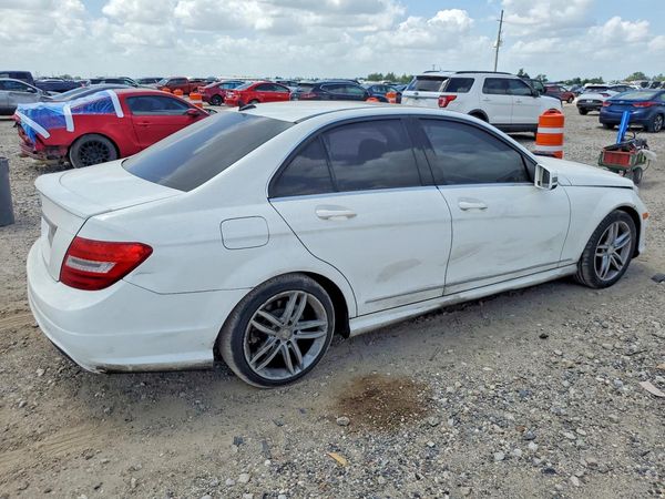 2013 MERCEDES-BENZ C