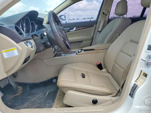 2013 MERCEDES-BENZ C