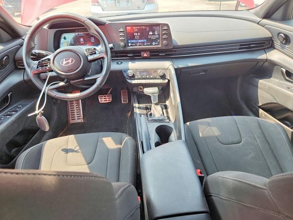 2025 HYUNDAI ELANTRA SEL Sport