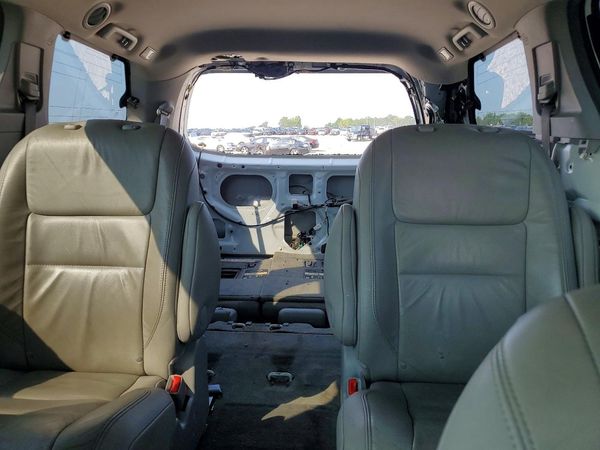 2015 TOYOTA SIENNA