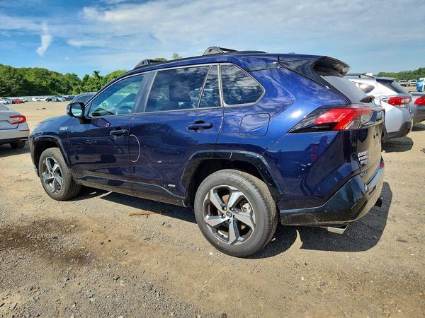 2023 TOYOTA RAV4 SE