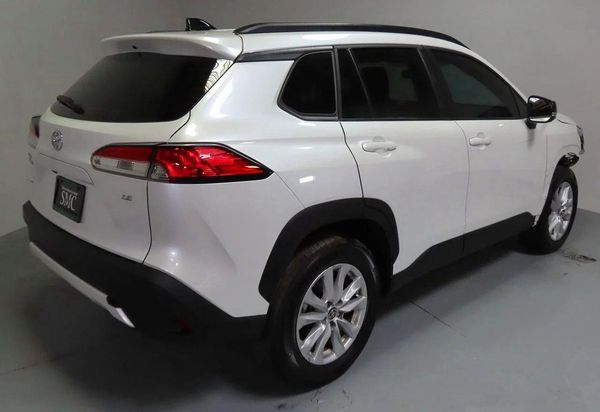 2025 TOYOTA COROLLA CROSS LE