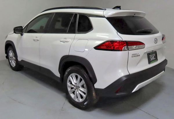 2025 TOYOTA COROLLA CROSS LE