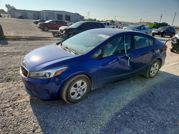 2017 KIA FORTE LX Base