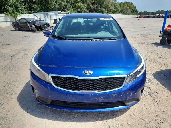 2017 KIA FORTE LX Base