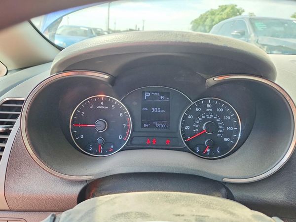 2017 KIA FORTE LX Base