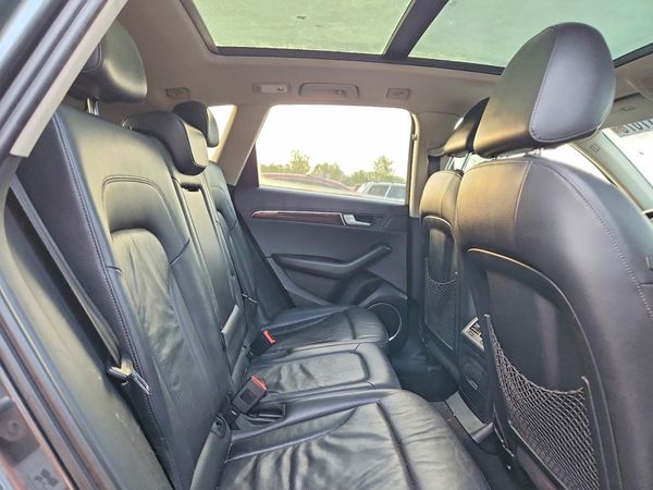 2012 AUDI Q5 Premium Plus