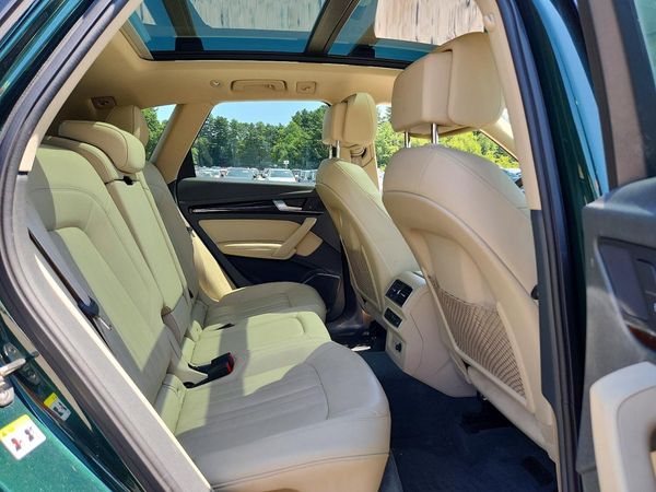 2019 AUDI Q5 quattro Premium Plus