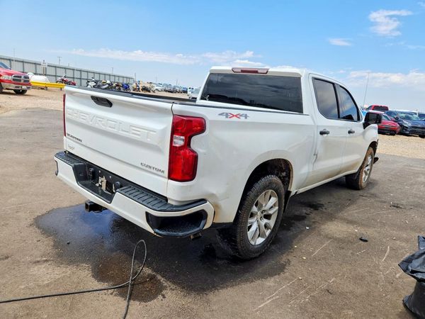 2020 CHEVROLET SILVERADO Custom