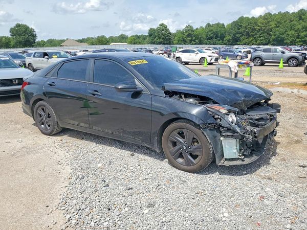 2022 HYUNDAI ELANTRA SEL w/Convenience Pkg — Passenger 3/4