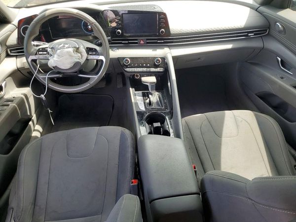 2022 HYUNDAI ELANTRA SEL w/Convenience Pkg — CKPT