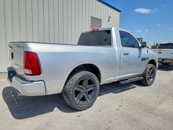 2014 RAM 1500 ST