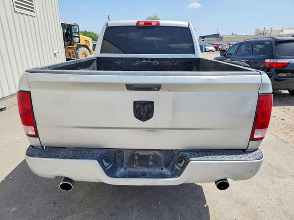 2014 RAM 1500 ST