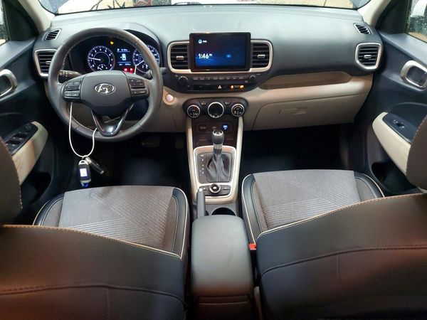 2021 HYUNDAI VENUE SEL & Denim