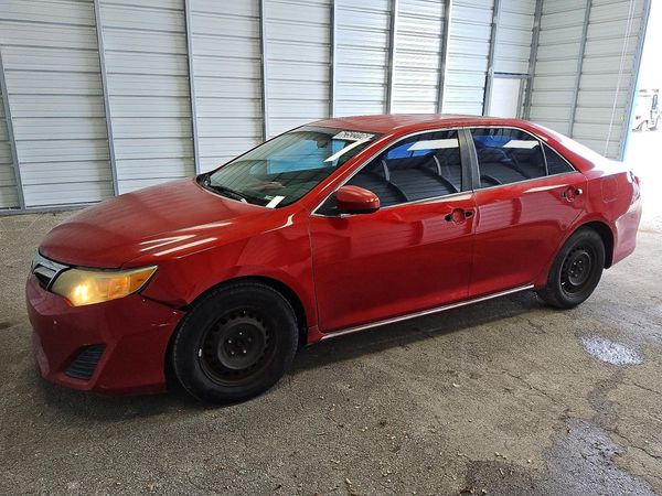 2013 TOYOTA CAMRY — DSFA — Front 3/4