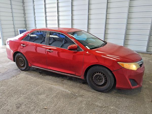 2013 TOYOTA CAMRY — Passenger 3/4