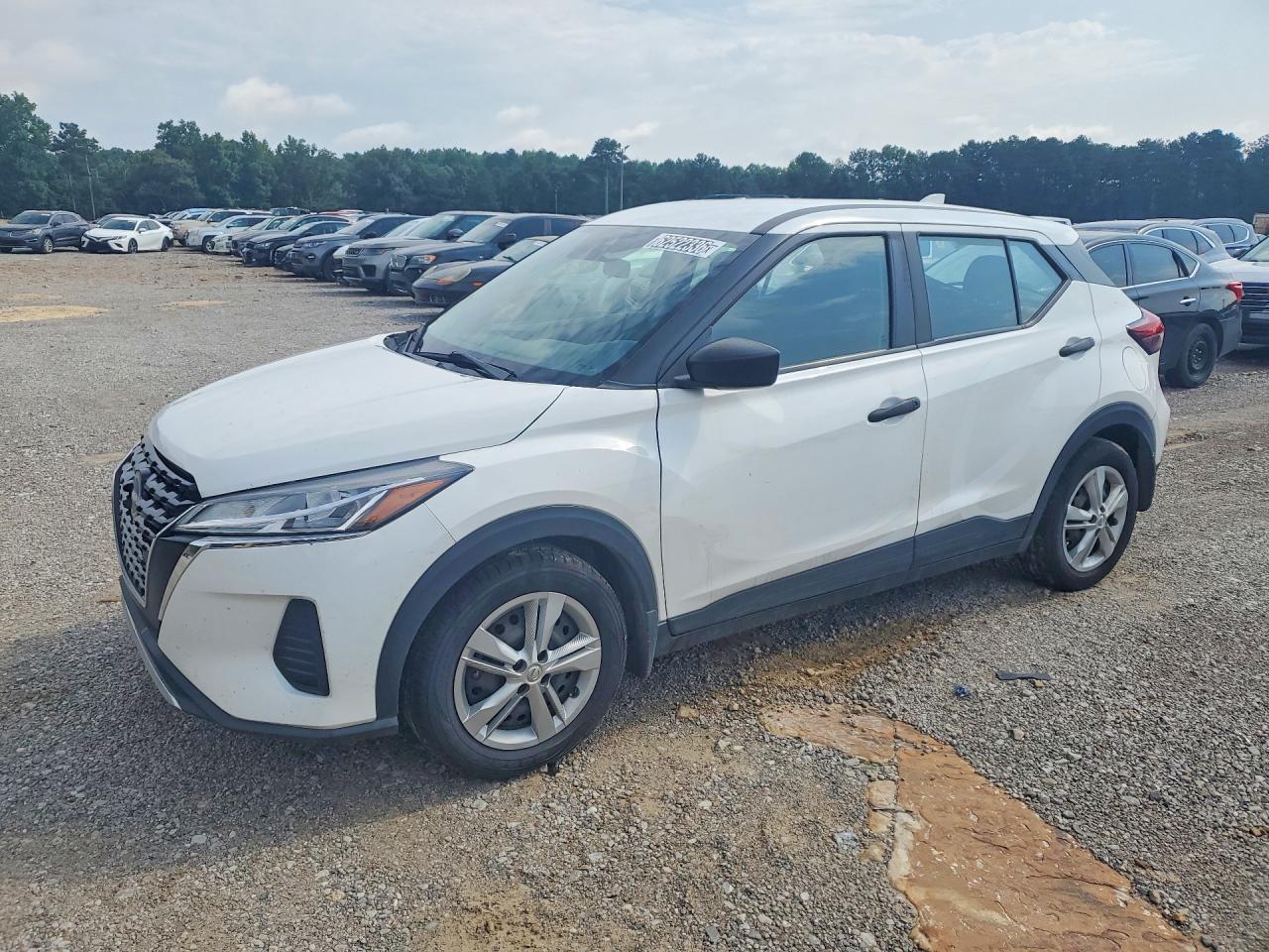 2023 NISSAN KICKS S