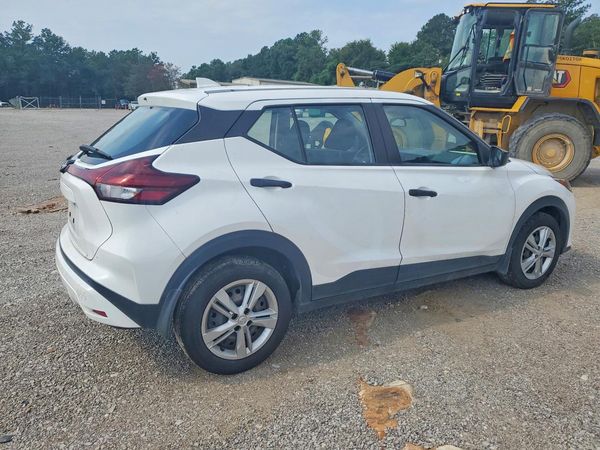 2023 NISSAN KICKS S