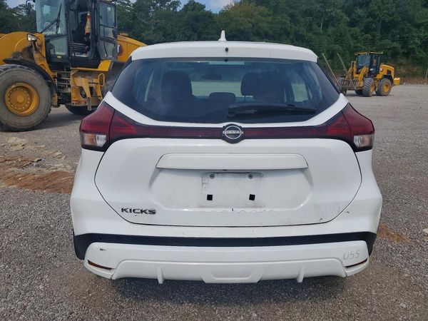2023 NISSAN KICKS S