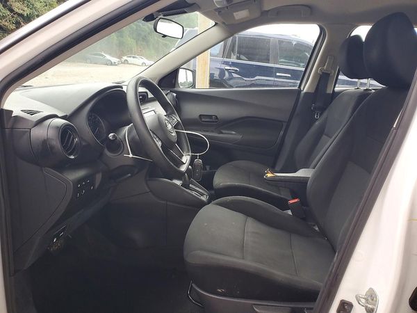 2023 NISSAN KICKS S