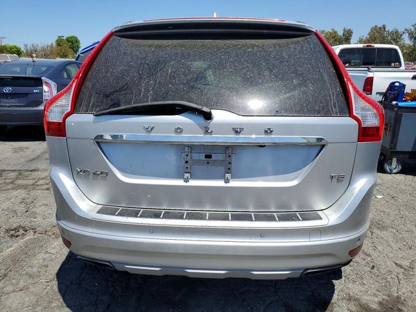 2017 VOLVO XC60 Inscription
