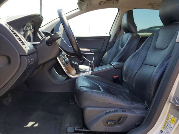 2017 VOLVO XC60 Inscription