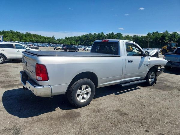 2015 RAM 1500 ST