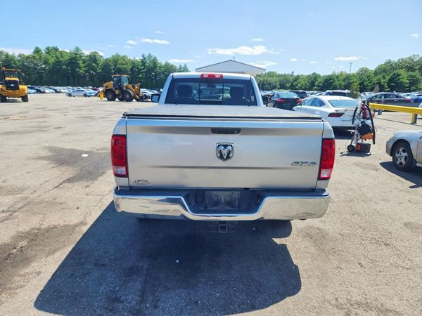 2015 RAM 1500 ST