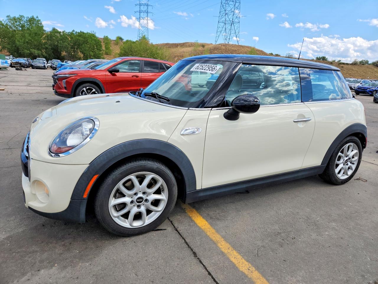 2016 MINI COOPER