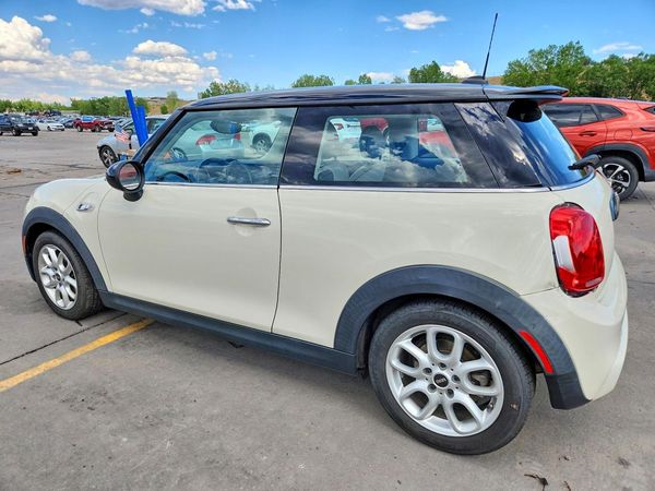 2016 MINI COOPER