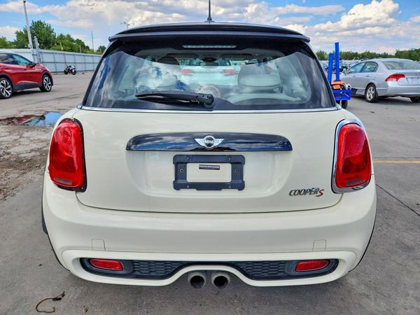 2016 MINI COOPER