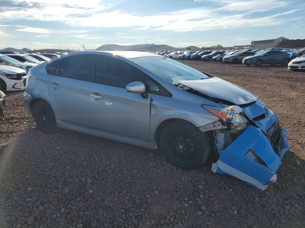 2015 TOYOTA PRIUS
