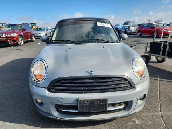 2012 MINI COOPER