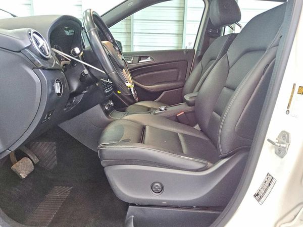 2017 MERCEDES-BENZ B B250e