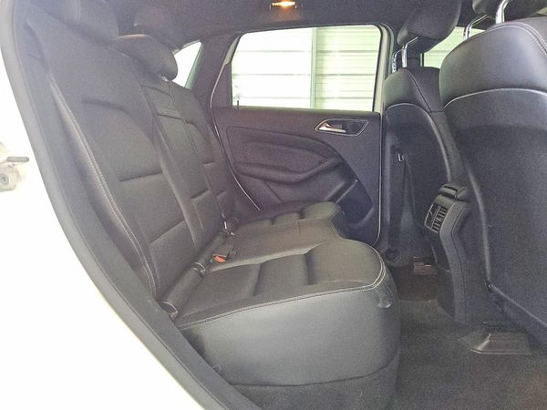 2017 MERCEDES-BENZ B B250e
