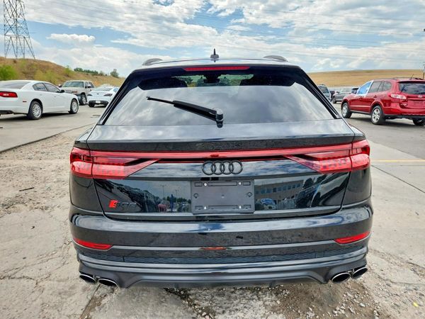 2023 AUDI SQ8
