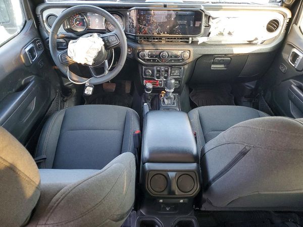2024 JEEP GLADIATOR