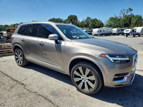 2021 VOLVO XC90 Inscription