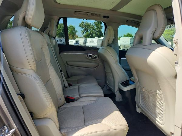 2021 VOLVO XC90 Inscription