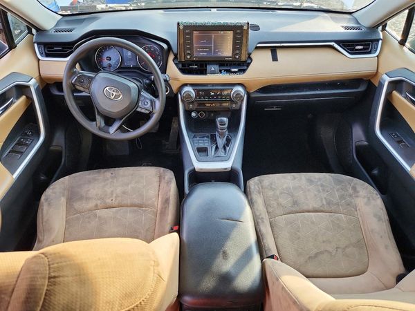 2022 TOYOTA RAV4 XLE