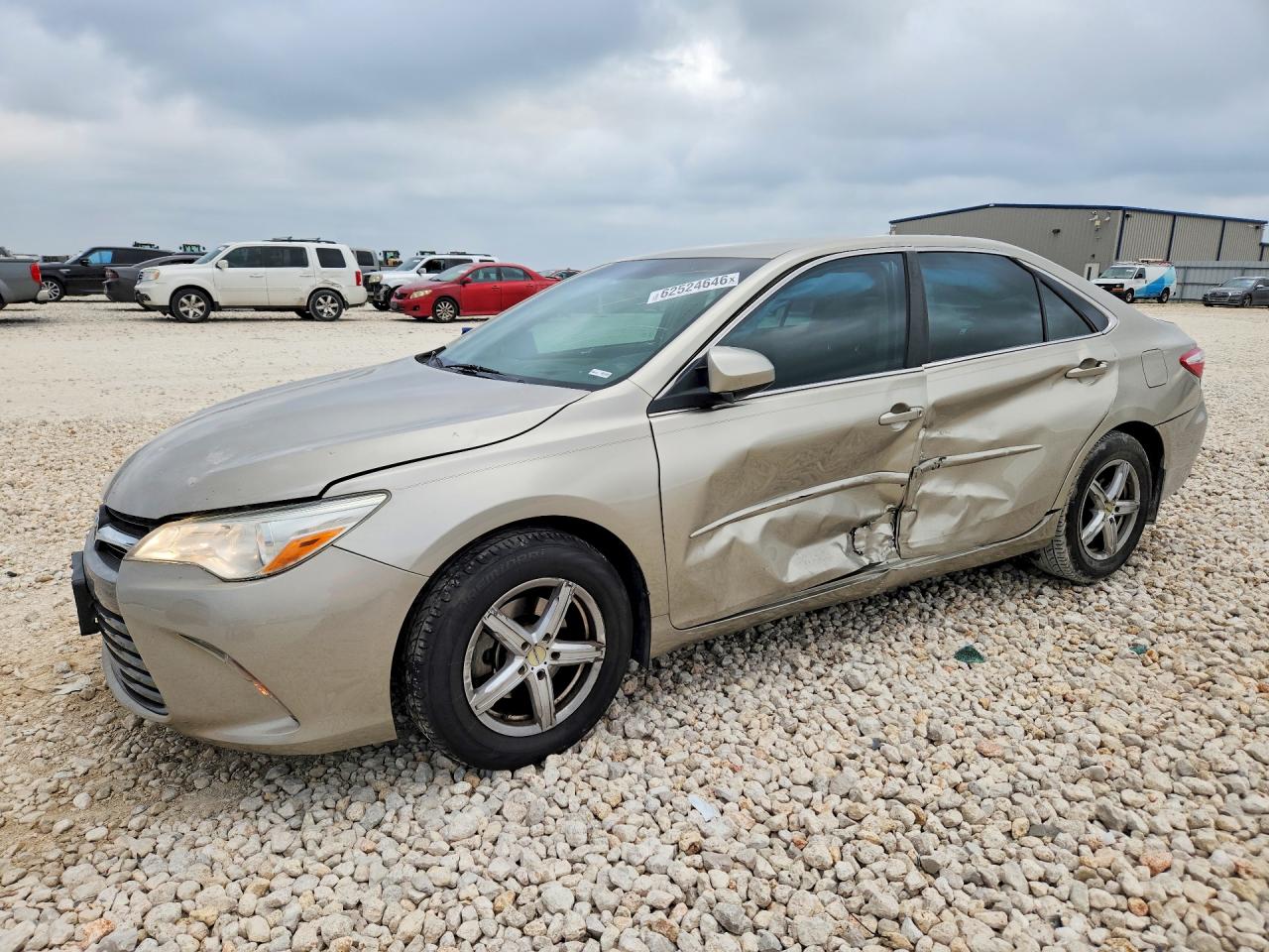 2015 TOYOTA CAMRY