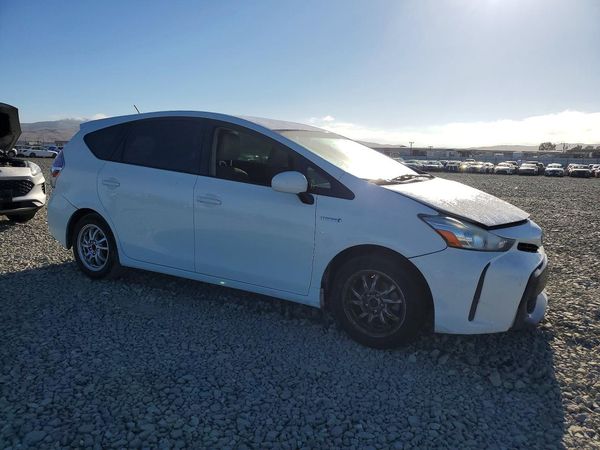 2017 TOYOTA PRIUS — Passenger 3/4