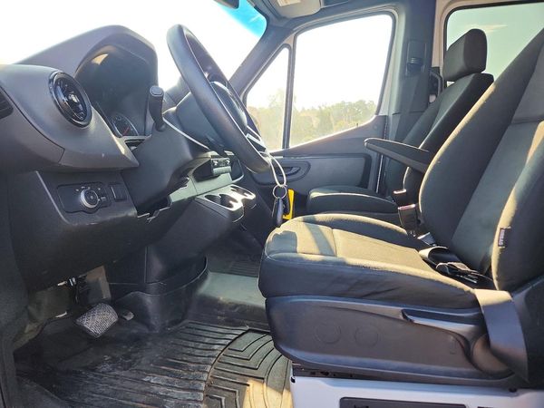 2020 MERCEDES-BENZ SPRINTER 907 (VS30)