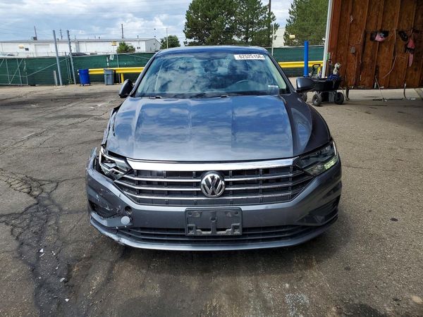 2021 VOLKSWAGEN JETTA S / SE / R-Line