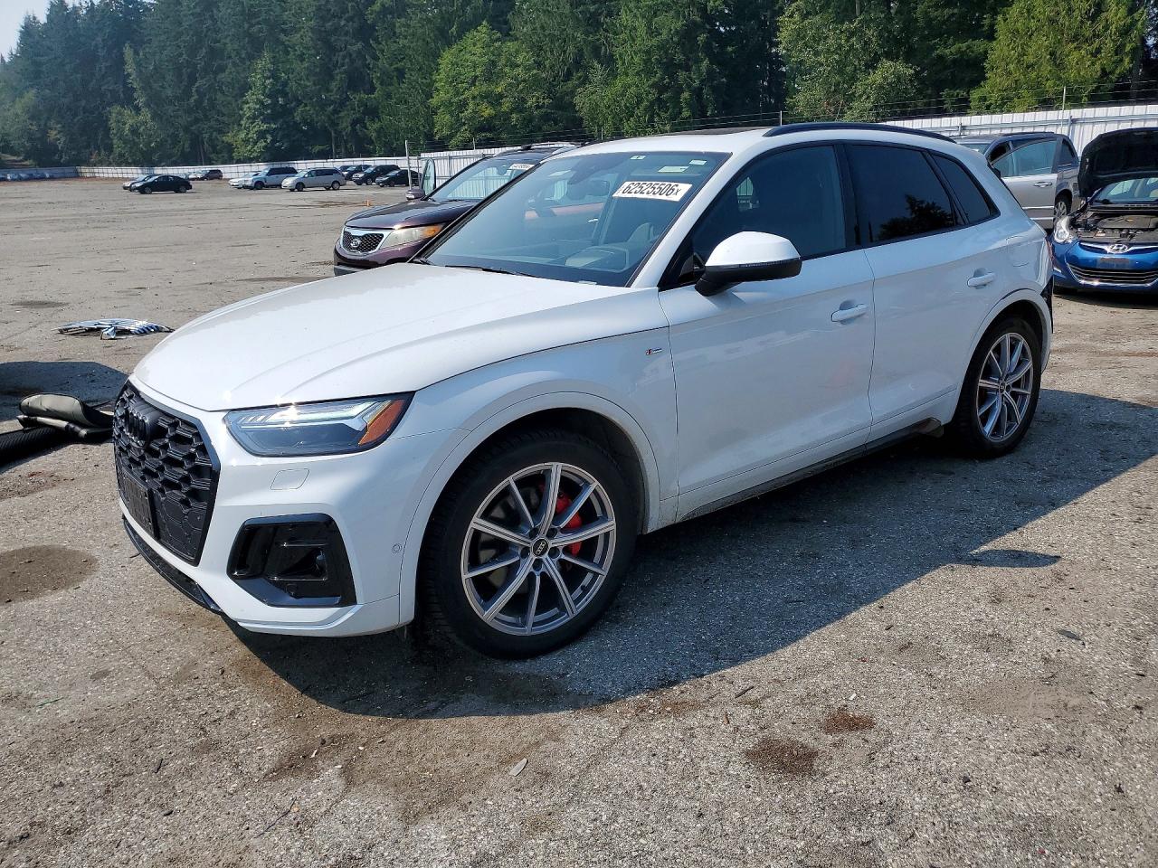 2024 AUDI Q5 E